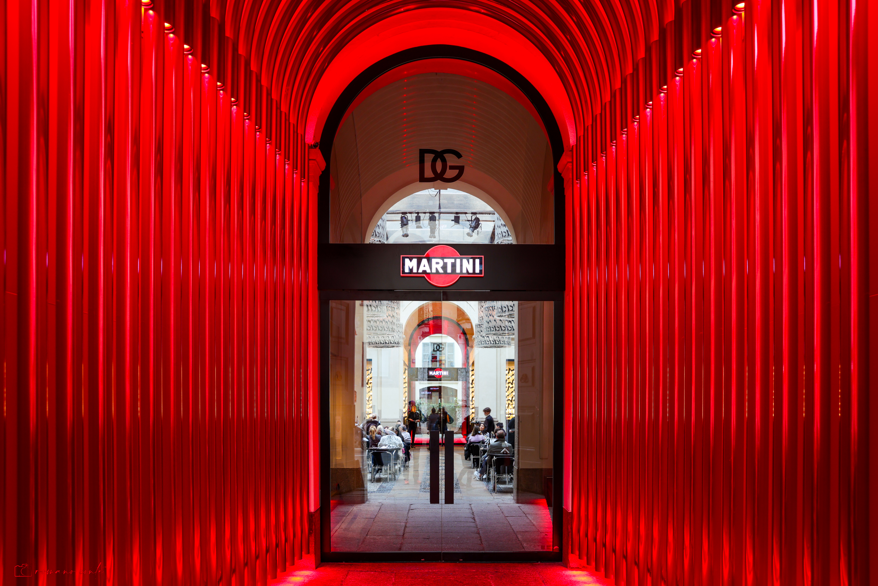 Fine Art Limited Edition © by romano conte photography - DG Martini Bar Milano