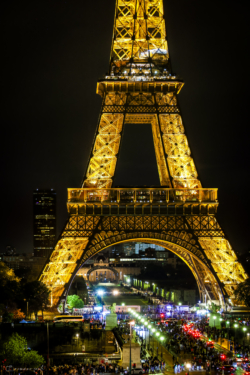 Édition limitée Fine Art © par romano conte photography - Au cœur doré de Paris
